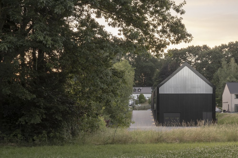 Construction magasin vélo Wavre par RG architectes - Black&Bike