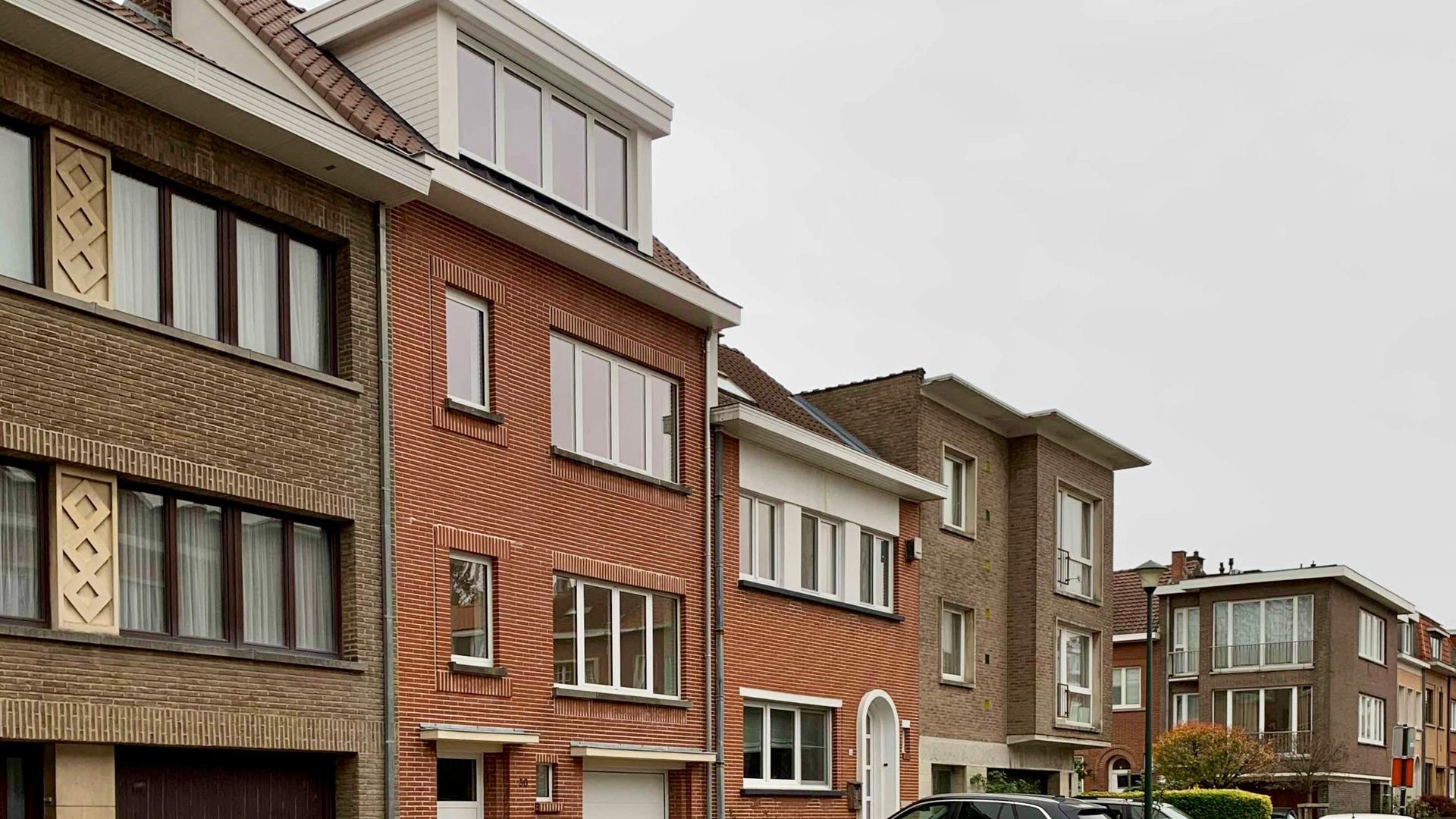 De Biolley - Transformation maison Woluwe RG architectes vue rue