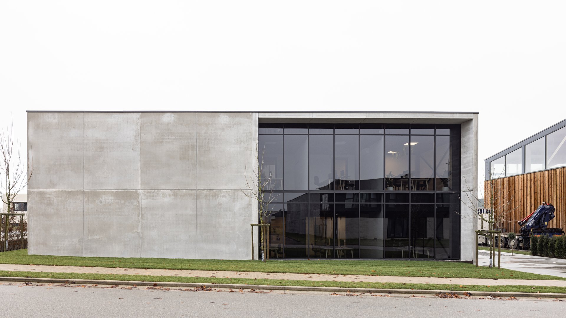 rg-architectes-difilippo-industriel-nivelles-nicolas da silva-photo-header